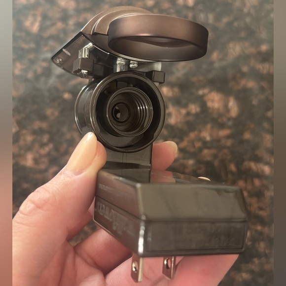 Bath & Body Works Light Up Wallflower Plug-In Diffuser - Picture 3 of 4